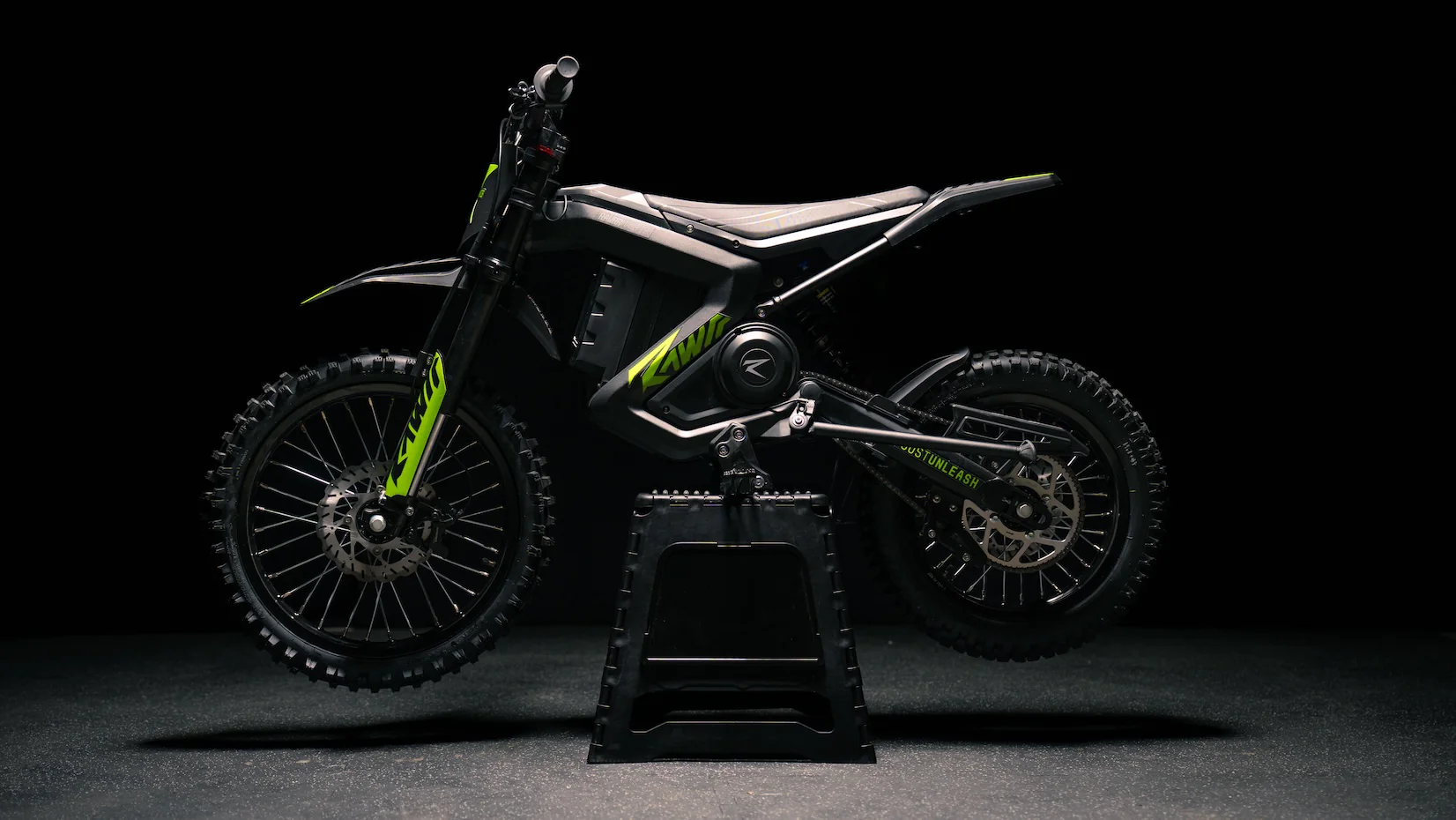 RAWRR MINI R17 72V Electric Dirt Bike - view 5